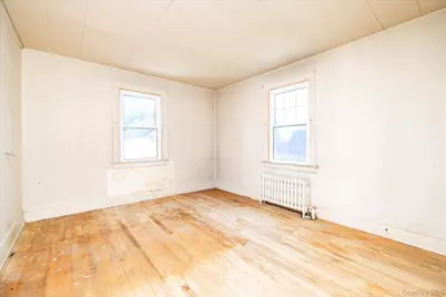 1563 Kenneth Avenue, Baldwin, NY 11510 - Photo 7