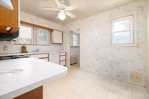 1563 Kenneth Ave, Baldwin, NY 11510 - Photo 11
