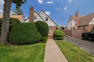 1563 Kenneth Ave, Baldwin, NY 11510 - Photo 21