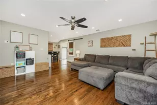 183 Cherokee St, Ronkonkoma, NY 11779 - Photo 5