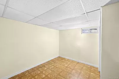 152 Parkwood Drive, Shirley, NY 11967 - Photo 21