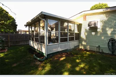 105 W Village Circle #105, Manorville, NY 11949 - Photo 23