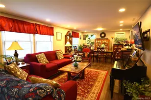 105 W Village Circle, Manorville, NY 11949 - Photo 5
