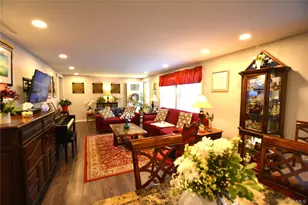 105 W Village Circle, Manorville, NY 11949 - Photo 11