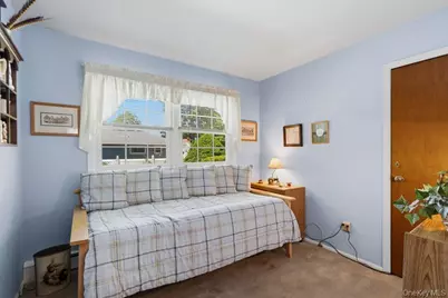 1621 Madison Avenue, West Islip, NY 11795 - Photo 21
