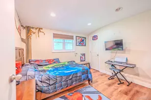 337 Burr Rd, East Northport, NY 11731 - Photo 15
