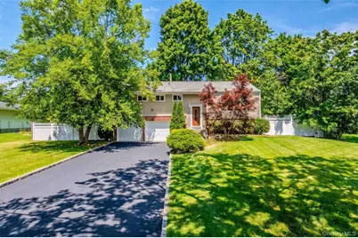 337 Burr Road, East Northport, NY 11731 - Photo 23