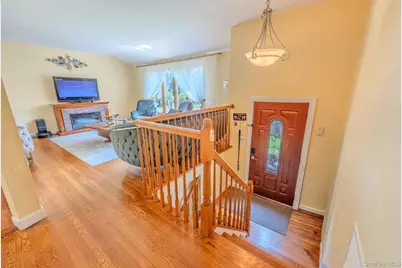 337 Burr Road, East Northport, NY 11731 - Photo 5