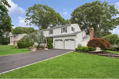 63 Woodview Lane, Centereach, NY 11720 - Photo 39