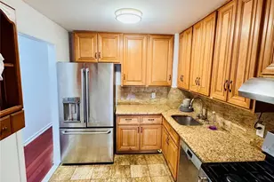 139 Hopkins St, Brooklyn, NY 11206 - Photo 7