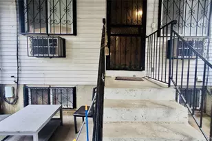139 Hopkins St, Brooklyn, NY 11206 - Photo 9
