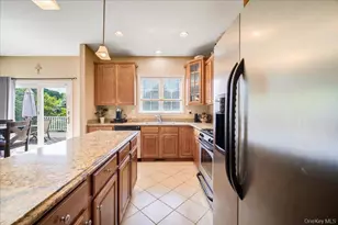 56 Plum Ct Dr, Poughquag, NY 12570 - Photo 5