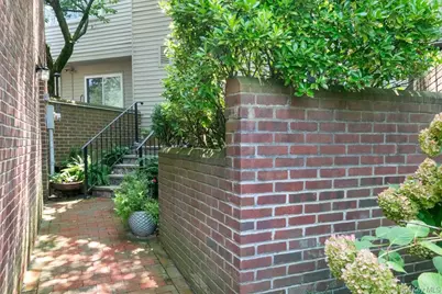 8 Waterside Close, Eastchester, NY 10709 - Photo 31