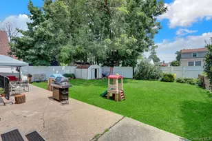 1 Prince St, Hicksville, NY 11801 - Photo 5