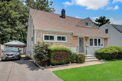 1 Prince Street, Hicksville, NY 11801 - Photo 3