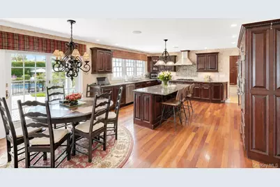 120 Ocean Avenue, Massapequa, NY 11758 - Photo 9