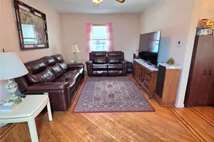 158-13 102nd St, Howard Beach, NY 11414 - Photo 11