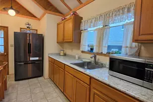 158-13 102nd St, Howard Beach, NY 11414 - Photo 5
