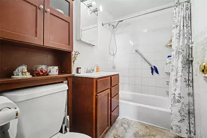 6628 52nd Drive, Maspeth, NY 11378 - Photo 21