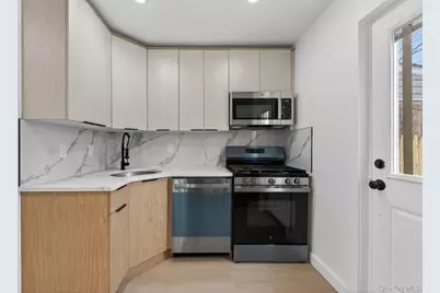 114-25 200th Street, Saint Albans, NY 11412 - Photo 5