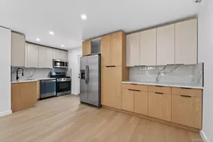 114-25 200th St, Saint Albans, NY 11412 - Photo 3