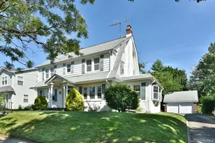 182 Ferncroft Rd, Mineola, NY 11501 - Photo 3