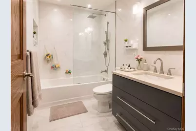 6337 Douglaston Parkway #37, Little Neck, NY 11362 - Photo 11