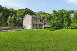 18 Hickory Pl, Middletown, NY 10941 - Photo 3