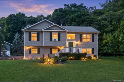 18 Hickory Place, Middletown, NY 10941 - Photo 1