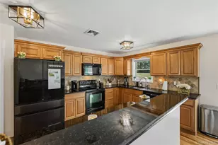 18 Hickory Pl, Middletown, NY 10941 - Photo 15