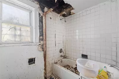 763 E 217th Street, Bronx, NY 10467 - Photo 15