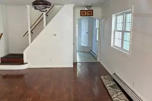 117-27 142nd Pl, Jamaica, NY 11436 - Photo 5
