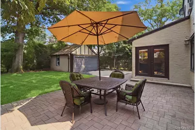 89 Poplar Street, Garden City, NY 11530 - Photo 31
