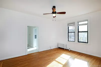 11525 Metropolitan Avenue #233, Kew Gardens, NY 11418 - Photo 11