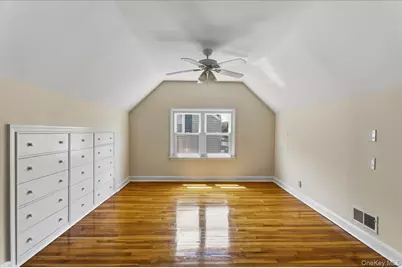 194 Lincoln Place, Eastchester, NY 10709 - Photo 17