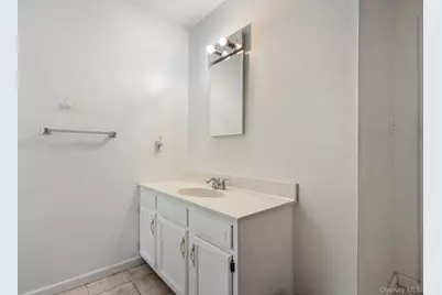 18 Mews Alley, Poughkeepsie, NY 12603 - Photo 27