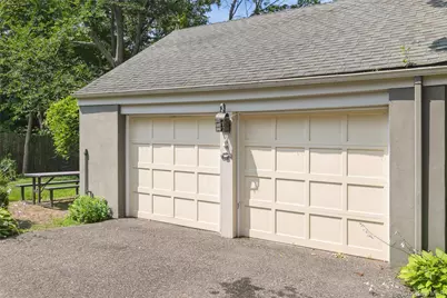 200 Greene Avenue, Sayville, NY 11782 - Photo 37