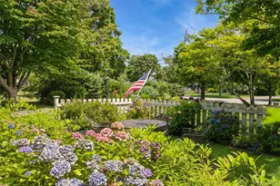 200 Greene Ave, Sayville, NY 11782 - Photo 43