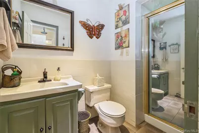 200 Greene Avenue, Sayville, NY 11782 - Photo 21