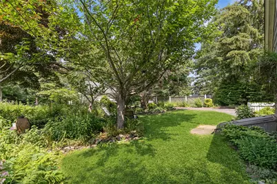 200 Greene Avenue, Sayville, NY 11782 - Photo 41