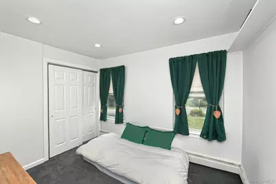 2 Buckingham Meadow Road, East Setauket, NY 11733 - Photo 15