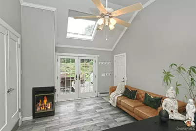2 Buckingham Meadow Road, East Setauket, NY 11733 - Photo 9