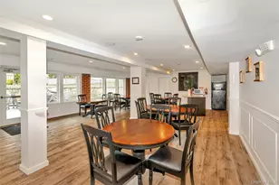 208 Palo Alto Dr, Plainview, NY 11803 - Photo 33