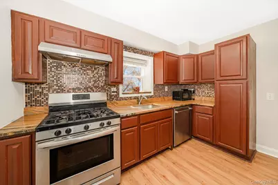 14 Milton Court, Rockville Centre, NY 11570 - Photo 3