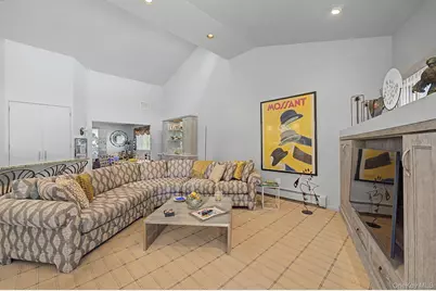 15 Pimlico Drive, Commack, NY 11725 - Photo 19