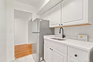 10 Franklin Ave, White Plains, NY 10601 - Photo 7