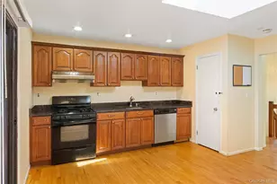 2 Mountain View Ct, Pomona, NY 10970 - Photo 9