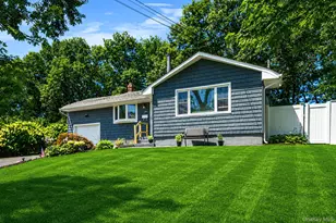 14 Antler Ln, South Setauket, NY 11720 - Photo 3