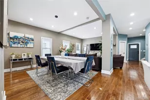 81 Pearsall Ave, Freeport, NY 11520 - Photo 5