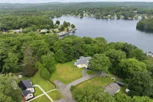 233 Hilltop St, Mahopac, NY 10541 - Photo 21